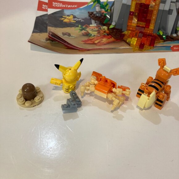 Pokemon Mega Construx Volcano Rivals FNF08 Near Complete Set + Manual - Picture 4 of 8